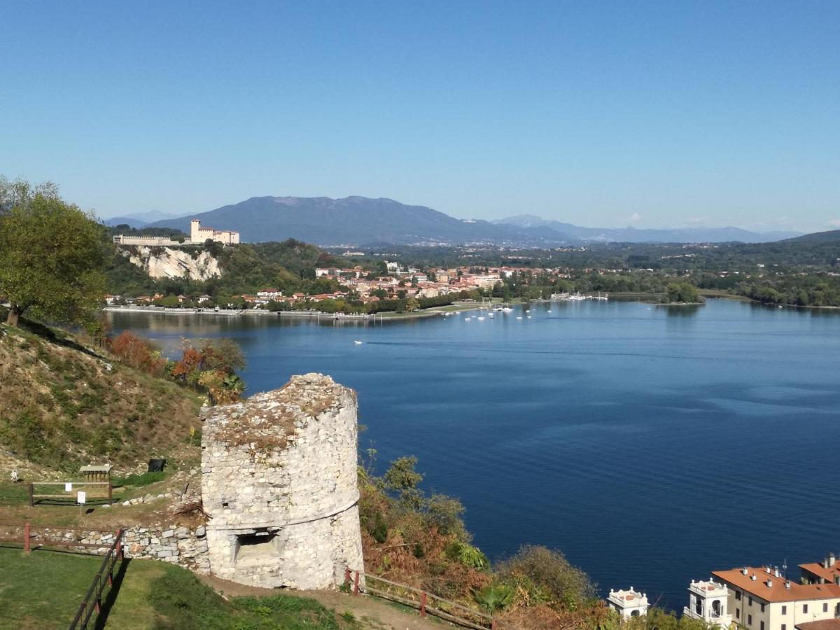 Suite 51 Appartamento Con Terrazzo A 50 Mt Dal Lago - Private Parking (Adults Only) Arona Extérieur photo