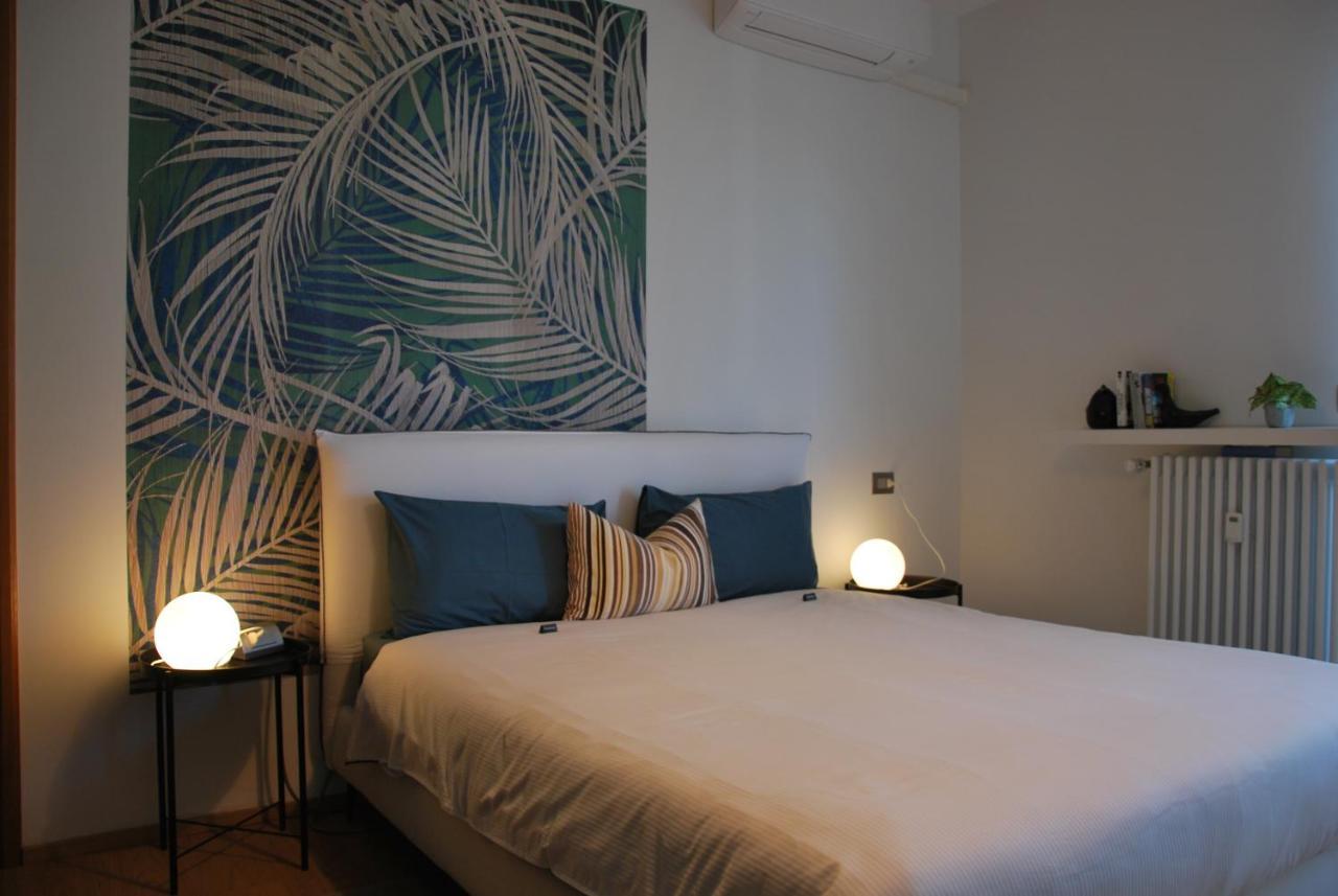 Suite 51 Appartamento Con Terrazzo A 50 Mt Dal Lago - Private Parking (Adults Only) Arona Extérieur photo