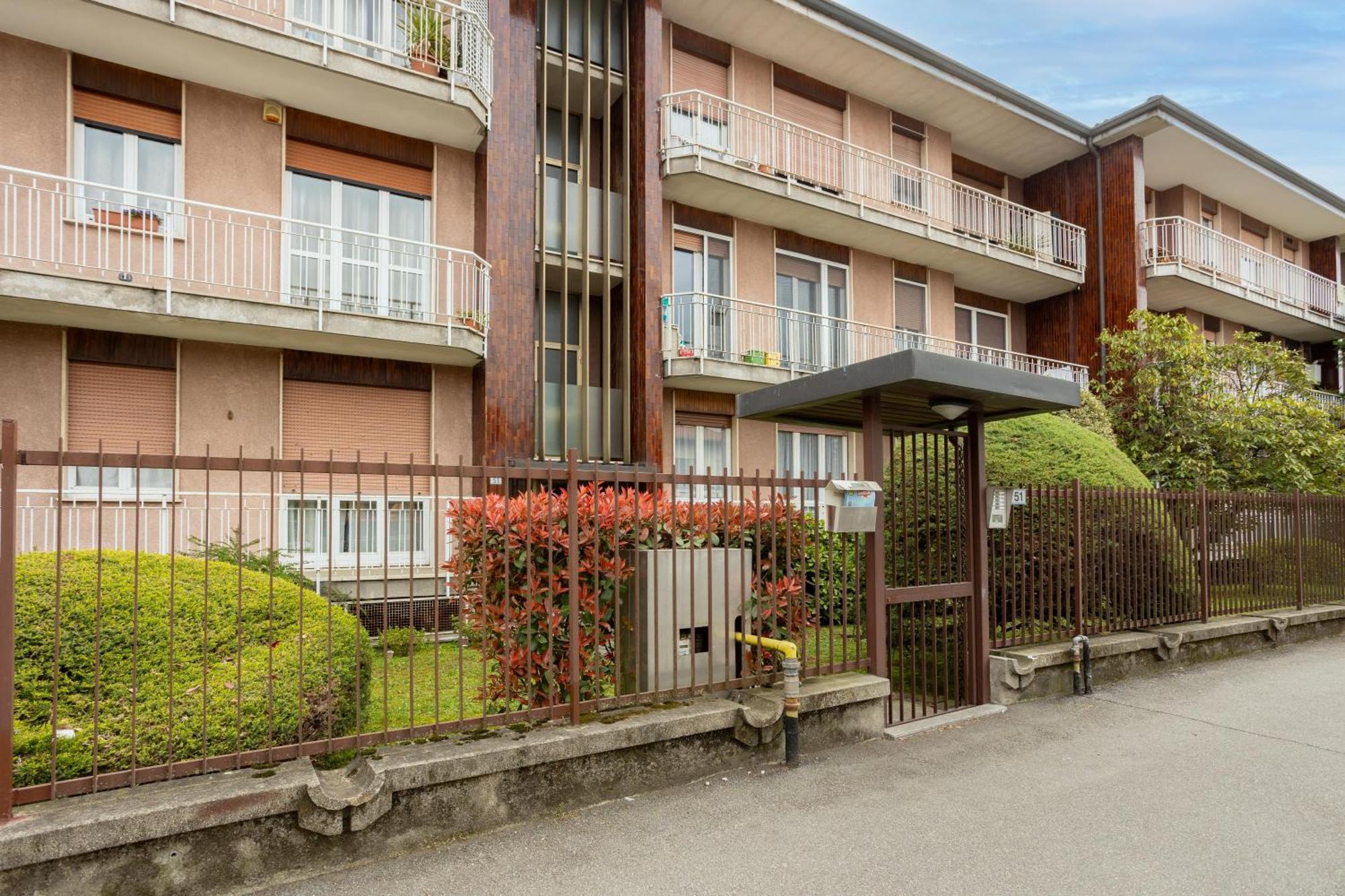 Suite 51 Appartamento Con Terrazzo A 50 Mt Dal Lago - Private Parking (Adults Only) Arona Extérieur photo