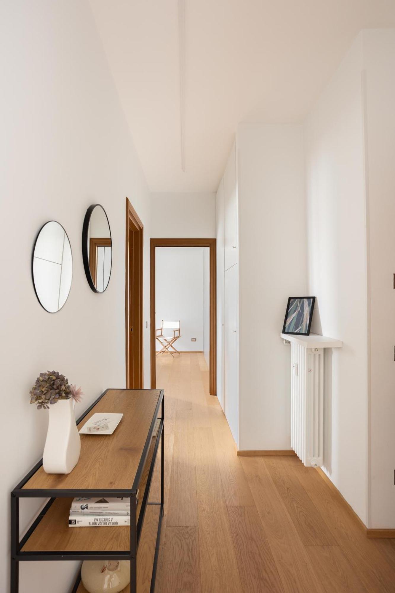 Suite 51 Appartamento Con Terrazzo A 50 Mt Dal Lago - Private Parking (Adults Only) Arona Extérieur photo
